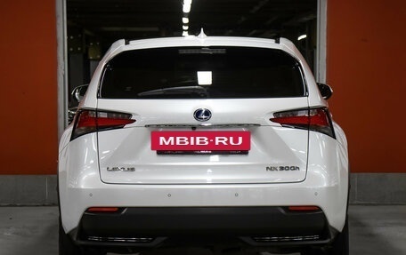 Lexus NX I, 2017 год, 3 198 000 рублей, 6 фотография