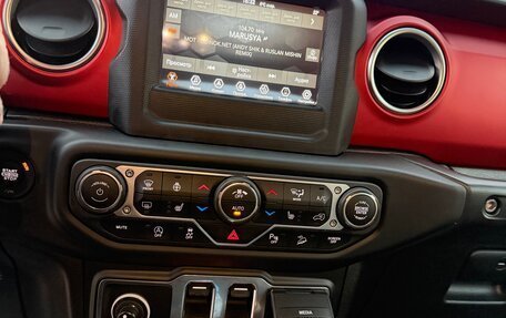 Jeep Wrangler, 2020 год, 5 300 000 рублей, 11 фотография