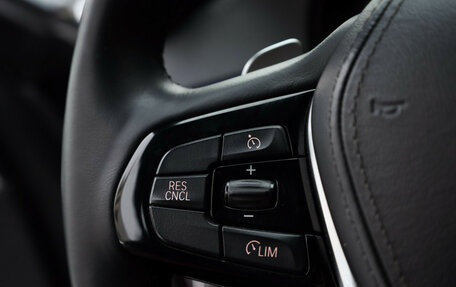 BMW 5 серия, 2019 год, 2 890 000 рублей, 14 фотография