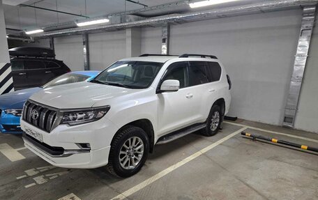 Toyota Land Cruiser Prado 150 рестайлинг 2, 2018 год, 5 800 000 рублей, 2 фотография
