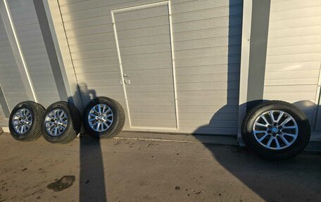 Toyota Land Cruiser Prado 150 рестайлинг 2, 2018 год, 5 800 000 рублей, 26 фотография