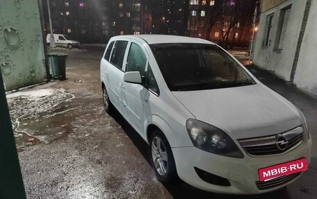 Opel Zafira B, 2011 год, 525 000 рублей, 6 фотография