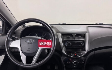 Hyundai Solaris II рестайлинг, 2012 год, 786 000 рублей, 10 фотография