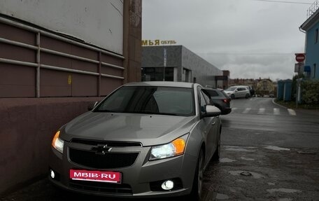 Chevrolet Cruze II, 2011 год, 499 990 рублей, 1 фотография
