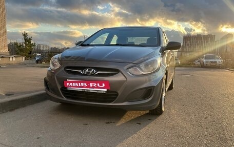 Hyundai Solaris II рестайлинг, 2011 год, 595 000 рублей, 3 фотография