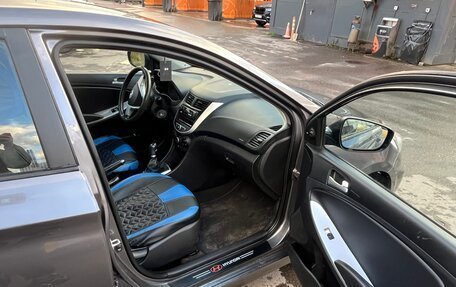 Hyundai Solaris II рестайлинг, 2011 год, 595 000 рублей, 18 фотография