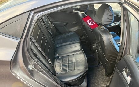 Hyundai Solaris II рестайлинг, 2011 год, 595 000 рублей, 16 фотография