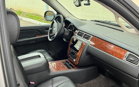 Chevrolet Tahoe III, 2008 год, 1 290 000 рублей, 9 фотография