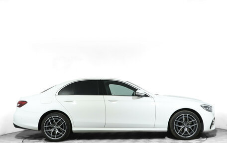 Mercedes-Benz E-Класс, 2021 год, 5 330 000 рублей, 4 фотография