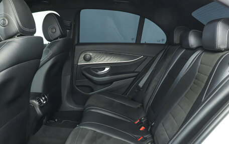 Mercedes-Benz E-Класс, 2021 год, 5 330 000 рублей, 10 фотография