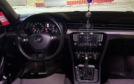 Volkswagen Passat B8 рестайлинг, 2015 год, 1 350 000 рублей, 6 фотография