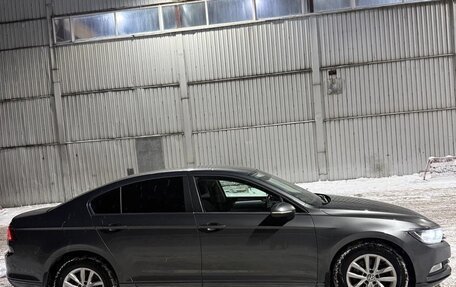 Volkswagen Passat B8 рестайлинг, 2015 год, 1 350 000 рублей, 17 фотография