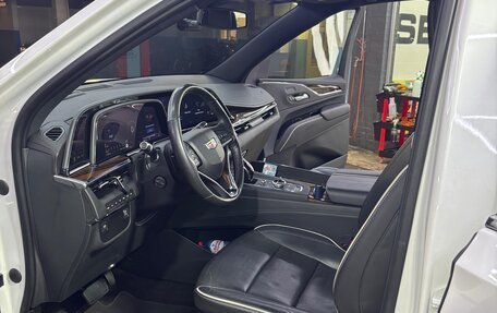 Cadillac Escalade V, 2021 год, 14 000 000 рублей, 12 фотография
