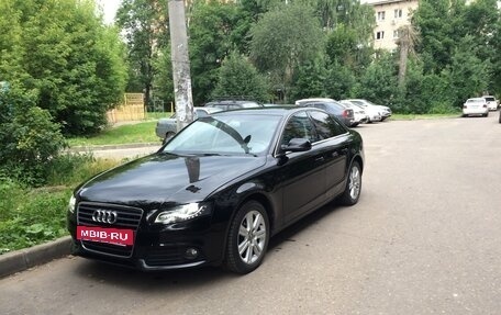 Audi A4, 2010 год, 1 020 000 рублей, 5 фотография