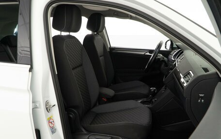 Volkswagen Tiguan II, 2018 год, 2 805 444 рублей, 8 фотография