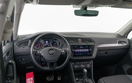 Volkswagen Tiguan II, 2018 год, 2 805 444 рублей, 6 фотография