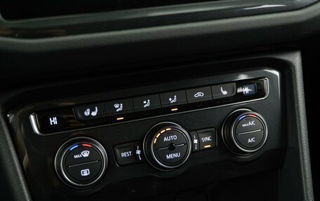 Volkswagen Tiguan II, 2018 год, 2 805 444 рублей, 18 фотография