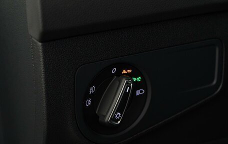 Volkswagen Tiguan II, 2018 год, 2 805 444 рублей, 17 фотография