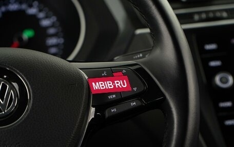 Volkswagen Tiguan II, 2018 год, 2 805 444 рублей, 13 фотография