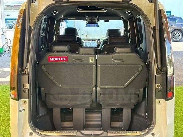 Honda Stepwgn V рестайлинг, 2022 год, 1 951 950 рублей, 15 фотография