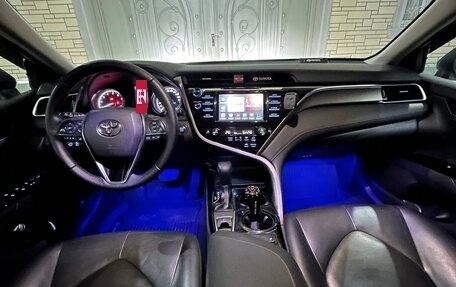 Toyota Camry, 2020 год, 1 890 000 рублей, 3 фотография