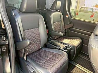 Toyota Voxy III, 2022 год, 2 650 000 рублей, 1 фотография