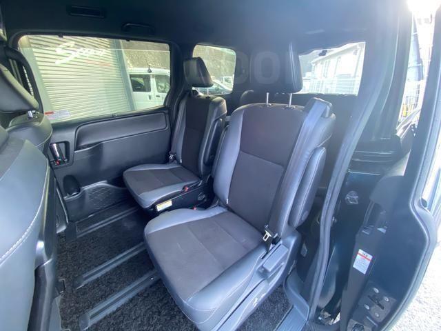 Toyota Noah III, 2021 год, 1 800 000 рублей, 5 фотография