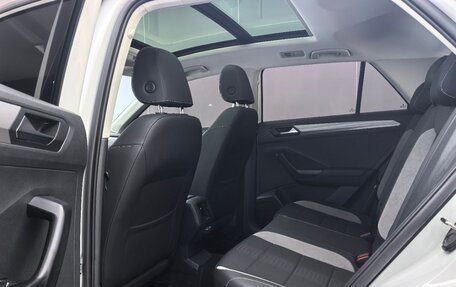 Volkswagen T-Roc I, 2022 год, 1 680 355 рублей, 14 фотография