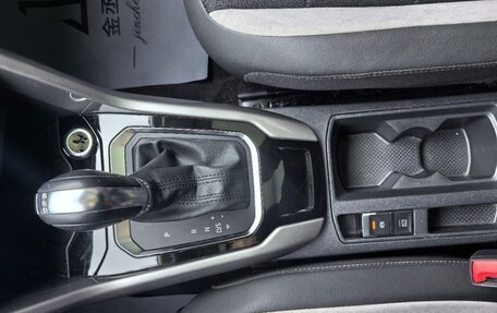 Volkswagen T-Roc I, 2022 год, 1 680 355 рублей, 18 фотография