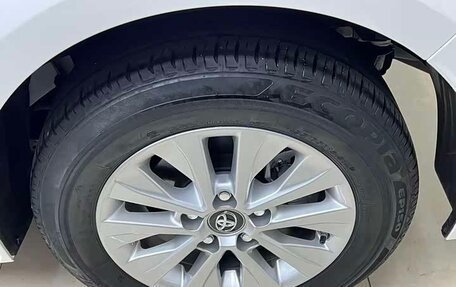 Toyota Corolla, 2022 год, 2 409 551 рублей, 17 фотография