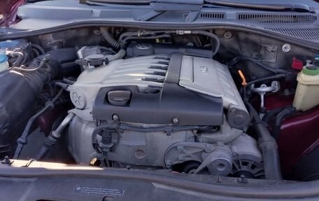 Volkswagen Touareg III, 2003 год, 900 000 рублей, 2 фотография