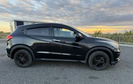 Honda Vezel, 2018 год, 1 400 000 рублей, 4 фотография