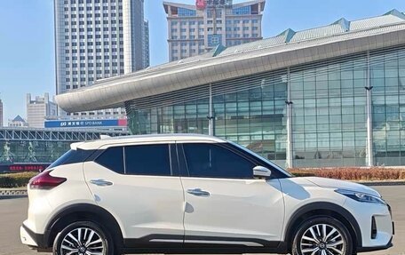 Nissan Kicks I, 2021 год, 1 810 000 рублей, 6 фотография