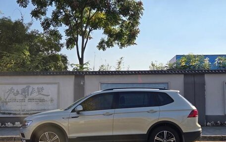 Volkswagen Tiguan II, 2021 год, 2 468 248 рублей, 4 фотография