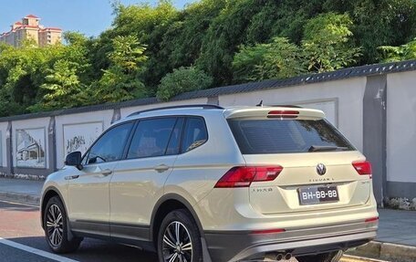 Volkswagen Tiguan II, 2021 год, 2 468 248 рублей, 5 фотография