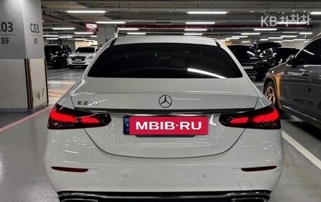 Mercedes-Benz E-Класс, 2022 год, 4 150 888 рублей, 3 фотография