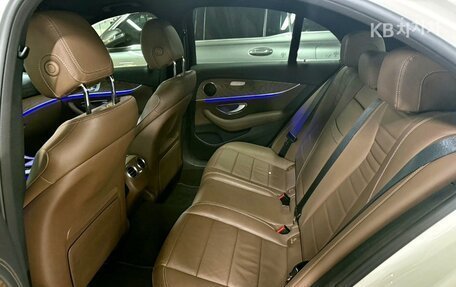 Mercedes-Benz E-Класс, 2022 год, 4 150 888 рублей, 8 фотография