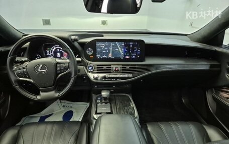 Lexus LS IV, 2022 год, 9 300 888 рублей, 5 фотография