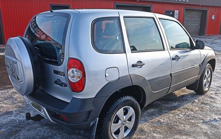 Chevrolet Niva I рестайлинг, 2016 год, 760 000 рублей, 11 фотография