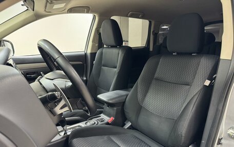 Mitsubishi Outlander III рестайлинг 3, 2013 год, 1 610 000 рублей, 11 фотография