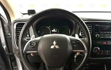 Mitsubishi Outlander III рестайлинг 3, 2013 год, 1 610 000 рублей, 13 фотография