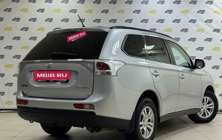 Mitsubishi Outlander III рестайлинг 3, 2013 год, 1 610 000 рублей, 5 фотография