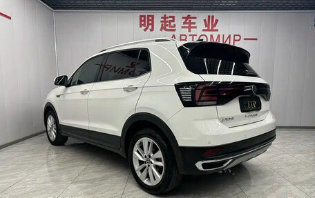 Volkswagen T-Cross I, 2021 год, 1 200 000 рублей, 6 фотография