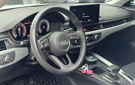 Audi A4, 2021 год, 2 700 000 рублей, 7 фотография