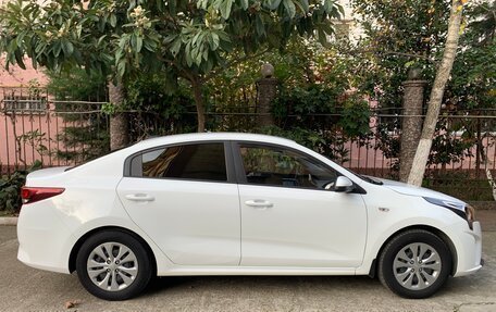 KIA Rio IV, 2020 год, 1 470 000 рублей, 3 фотография