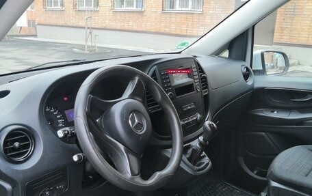 Mercedes-Benz Vito, 2016 год, 2 990 000 рублей, 4 фотография