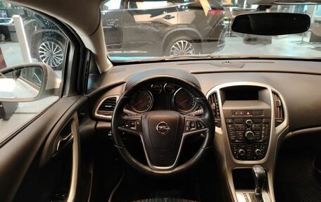 Opel Astra J, 2011 год, 729 000 рублей, 12 фотография