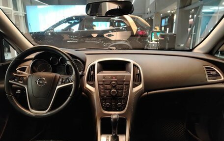 Opel Astra J, 2011 год, 729 000 рублей, 11 фотография