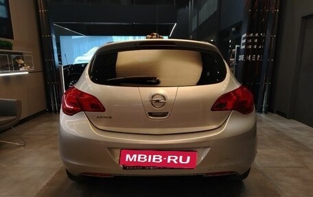 Opel Astra J, 2011 год, 729 000 рублей, 8 фотография