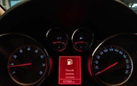 Opel Astra J, 2011 год, 729 000 рублей, 27 фотография